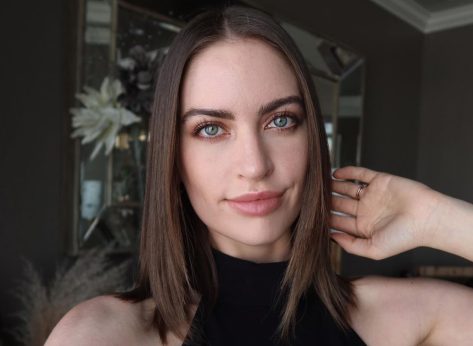 Siera Bearchell in Bathing Suit is “Body Positive”