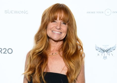 Patsy Palmer in Bathing Suit Enjoys “Sundays”
