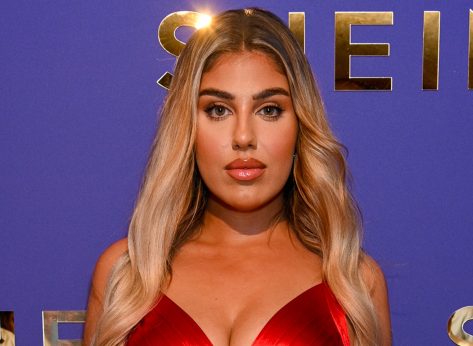 Anna Vakili in Bathing Suit Says “Get Me Back in the Sun”