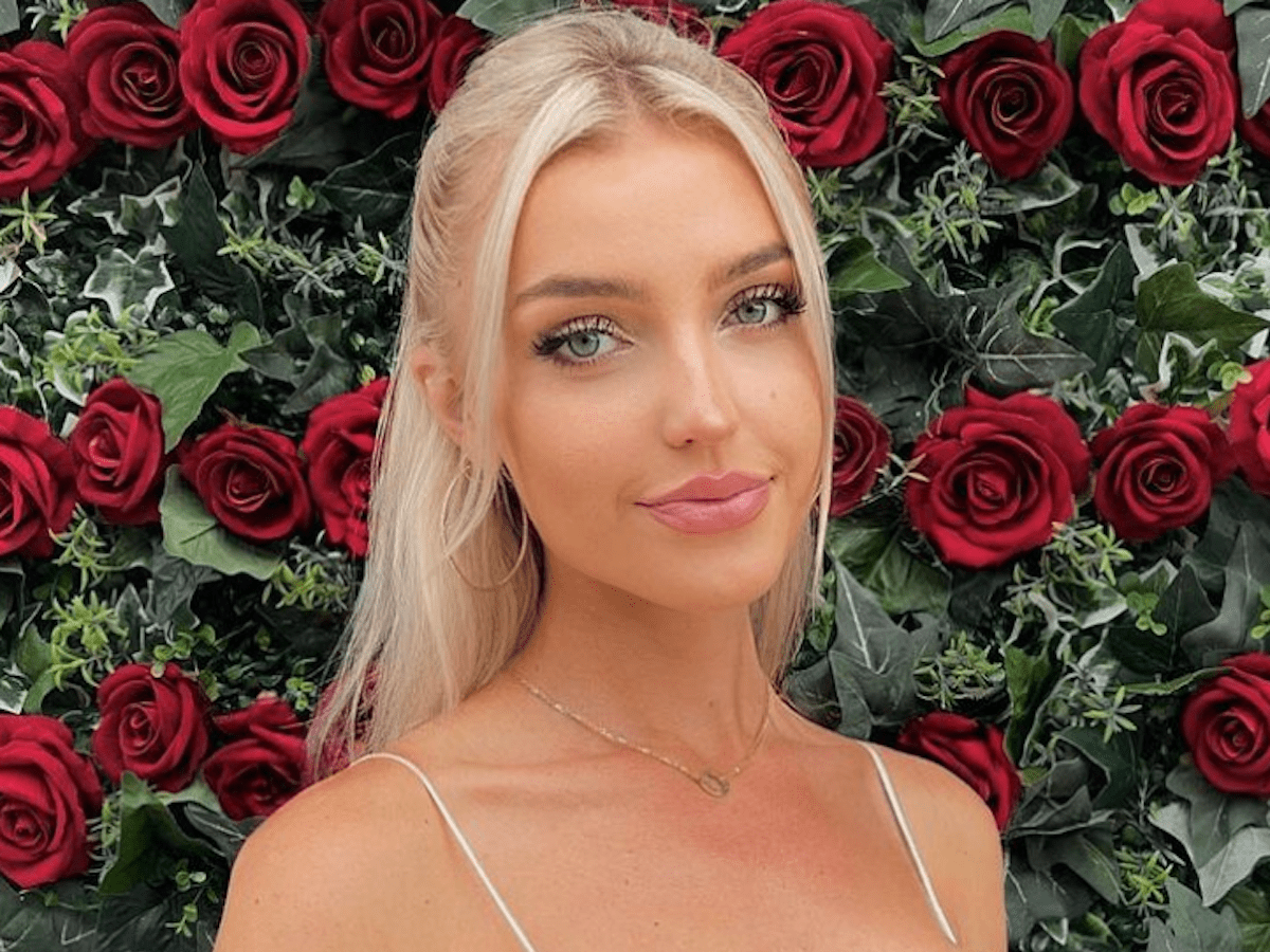 Morgan Riddle in Bathing Suit Says