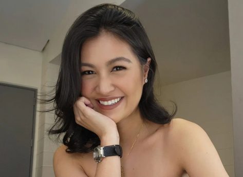 Winwyn Marquez in Bathing Suit Says “Yes to Vitamin Sea”