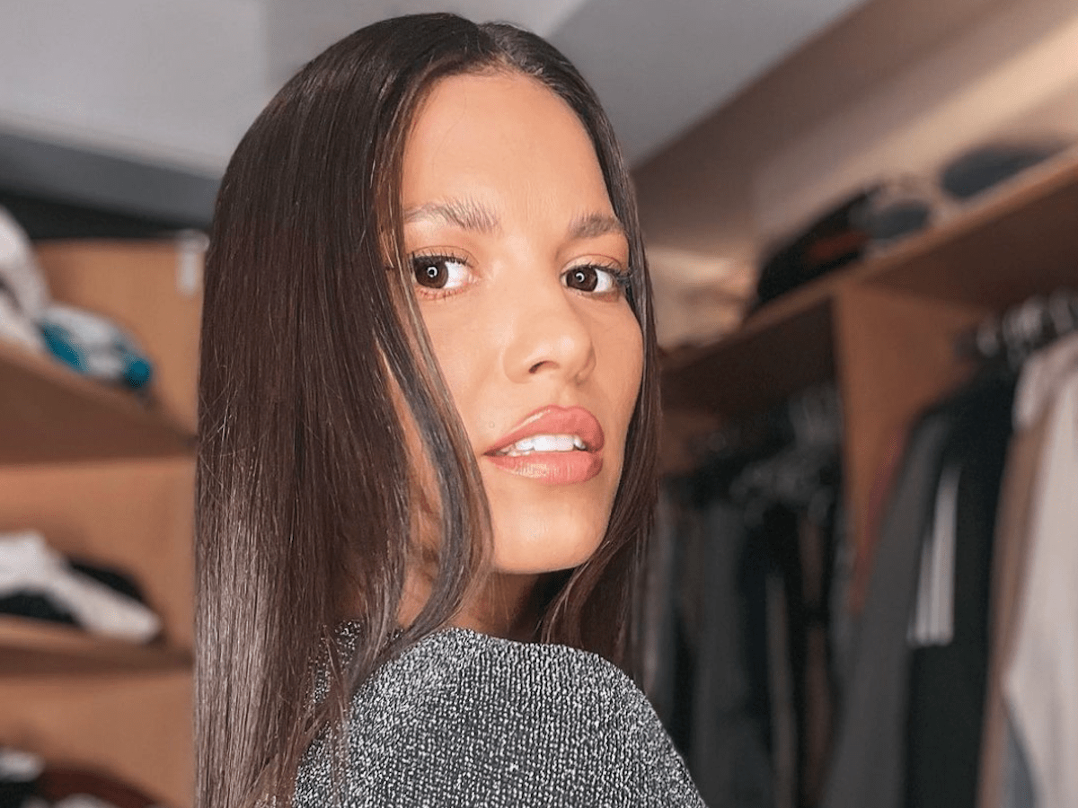 Agostina Larocca in Bathing Suit Says