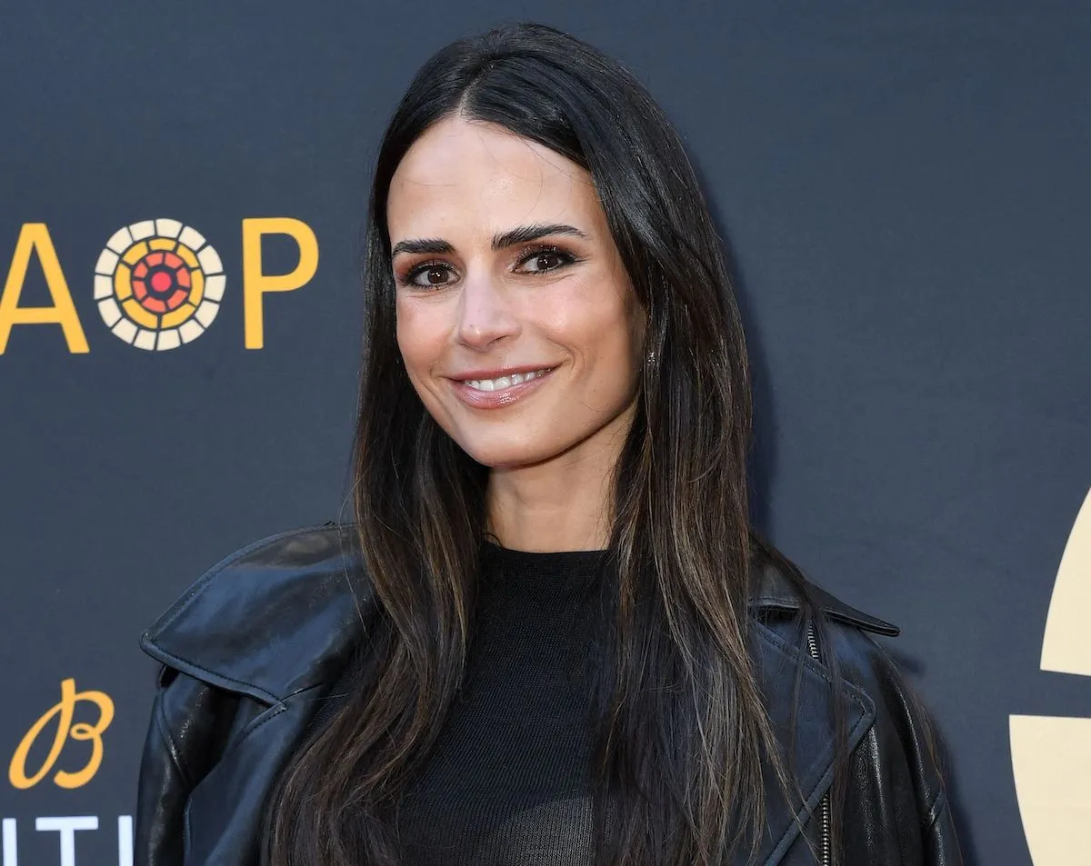 Jordana Brewster in Bathing Suit Channels Her “Inner Eighties Barbie” —  Celebwell