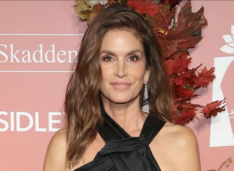 Cindy Crawford in Bathing Suit is “Suited Up for Summer”