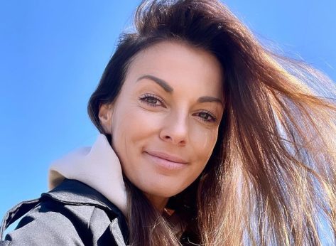 Katarzyna Glinka in Bathing Suit is “The Best on the Baltic Sea”