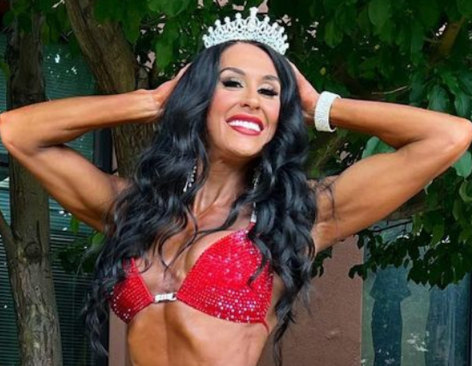 Ashley Kaltwasser Shows Off Amazing Body as She is "Just Getting Started"