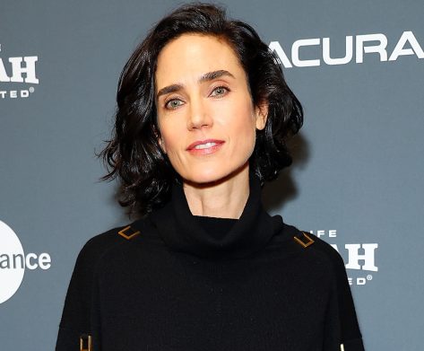 Jennifer Connelly Shares Bikini Photo: “We Take Vacations Very Seriously” 