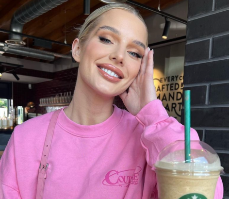 Helen Flanagan Shares Bathing Suit Photo “When the Kids are At the Kids Club”