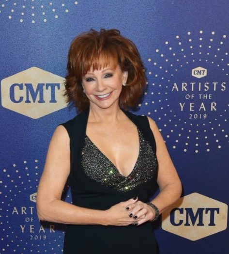5 Ways Reba McEntire Makes 70 Look Like 30