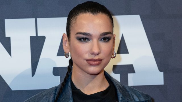 Dua,Lipa,Attends,The,2022,Footwear,News,Achievement,Awards,At