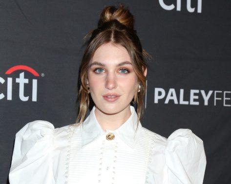 Yellowjackets' Sophie Nelisse Shares Swimsuit Photos From Croatia