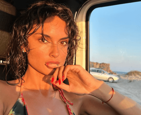 Julia Rose Shares Swimsuit Weekend Photos