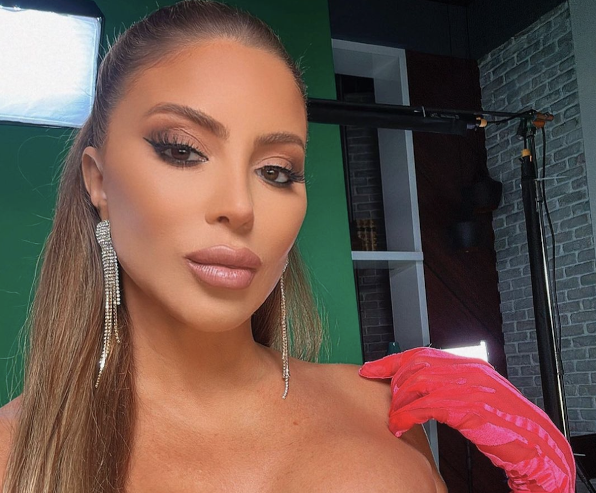 Larsa Pippen Shares Swimsuit Photo for 