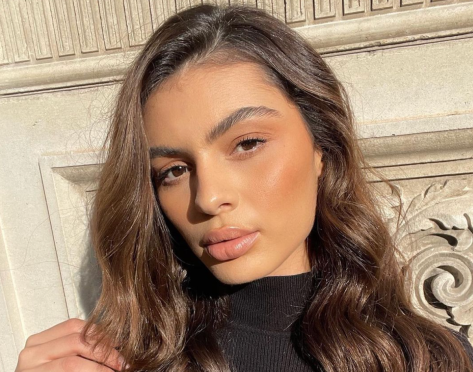 Love Island Star Nathalia Campos Shares Swimsuit Photo Sparkling