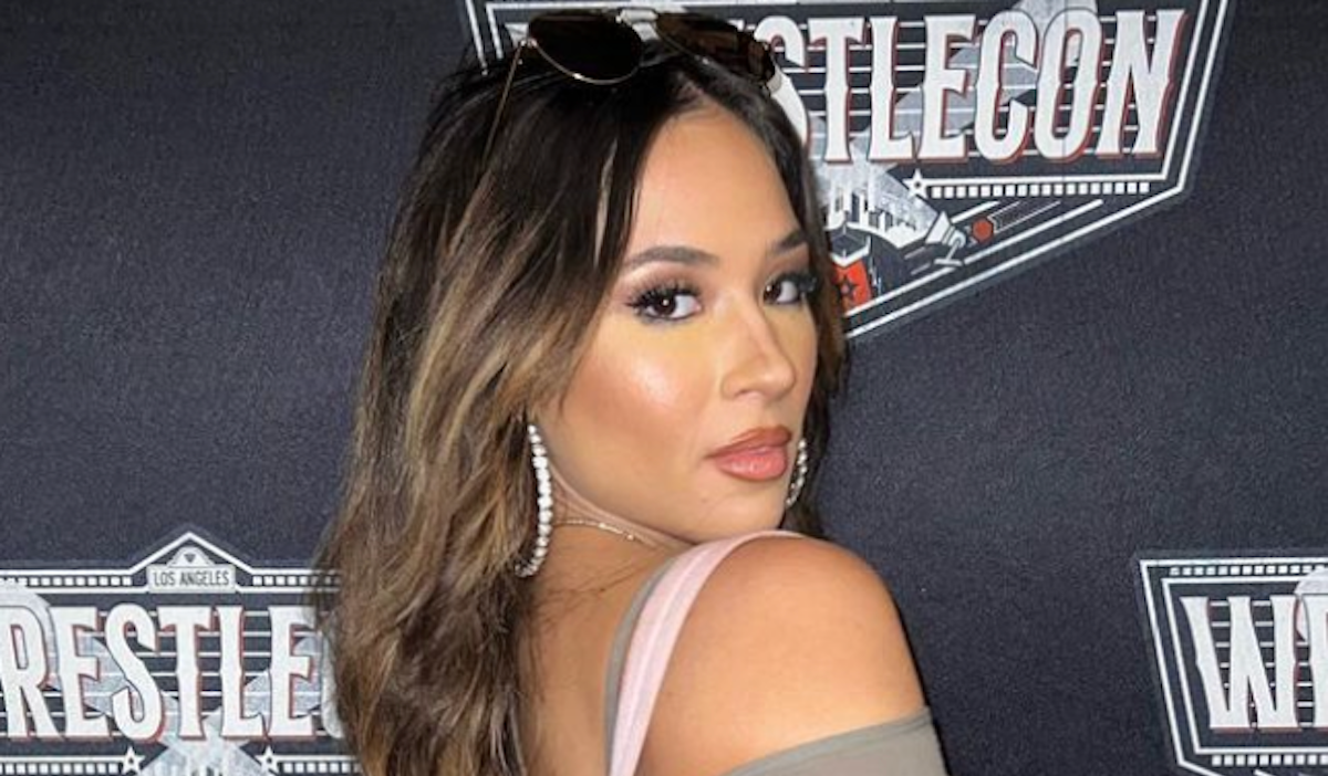 WWE's Valerie Loureda Shares Swimsuit Photo as "Lola Vice" WWE's Valerie Loureda Shares Swimsuit Photo as "Lola Vice"