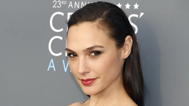 Gal,Gadot,At,The,23rd,Annual,Critics',Choice,Awards,Held