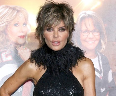 Lisa Rinna Shares Swimsuit Photo of "Lake Life"