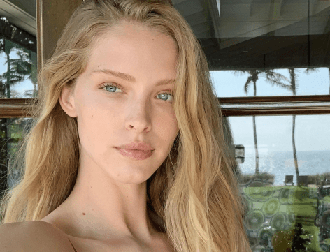 Model Abby Champion Shares Swimsuit Photo on "Happy Birthday" of BF Patrick Schwarzenegger