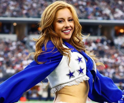 Cowboys Cheerleader Claire Wolford Shares Swimsuit Video From Hawaii