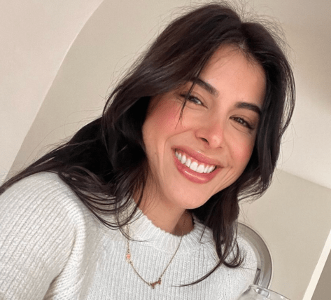 Former Nickelodeon Star Daniella Monet Shares “Hot” Swimsuit Photo 