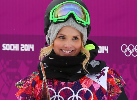 20 Amazing Bodies of Female Snowboarders