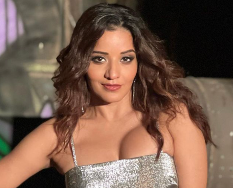 Bigg Boss Star Monalisa Shares Swimsuit Photo of “Rest Day”