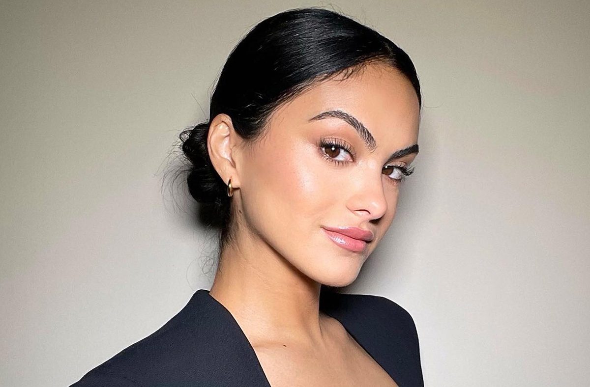 Riverdale Star Camila Mendes Shares Swimsuit Photo Saying 