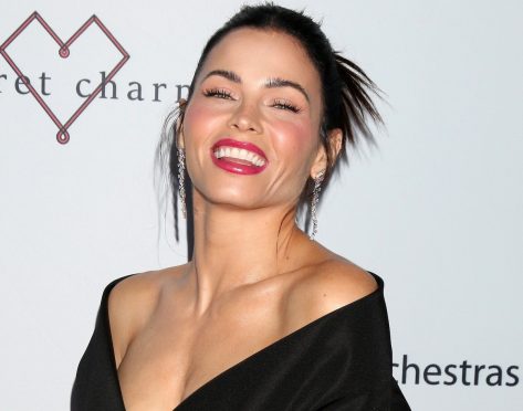 The Resident Star Jenna Dewan Shares Swimsuit Photo of "One Last Summer '23 Goodbye"