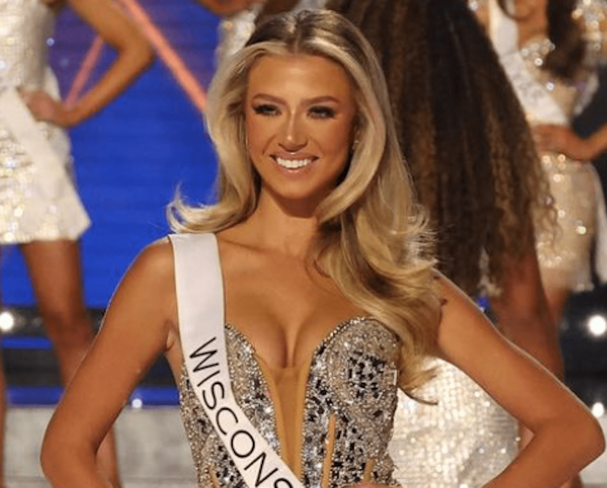 Miss Wisconsin Alexis Loomans Shares New Swimsuit Photo Celebwell