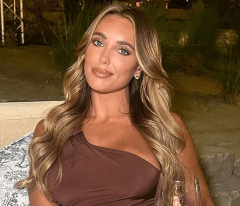 TOWIE's Amber Turner Shares Swimsuit Photo Looking "Woowweeee"