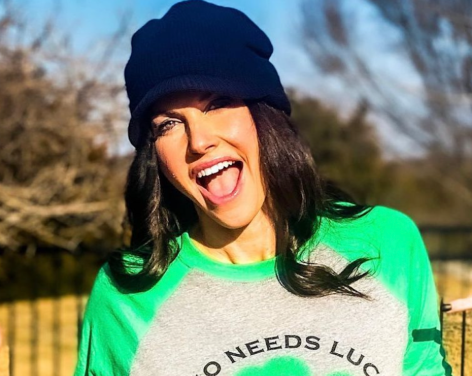 Survivor’s Danni Boatwright Shares Swimsuit Photo of “Pool Days”