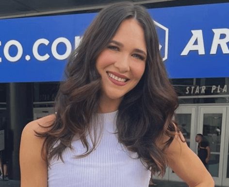 Laker Girl Kaelie Osorio Shares Swimsuit Photo of “The Sunniest Summer”