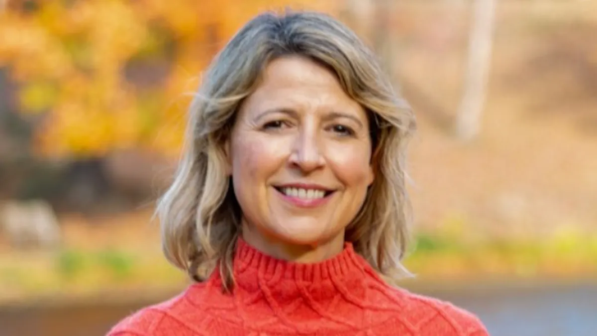 Great Weekends Star Samantha Brown Shares Swimsuit Photo From Iceland