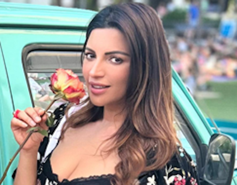 Indian Actress Shama Sikander Shares Swimsuit Photo of "Smile"