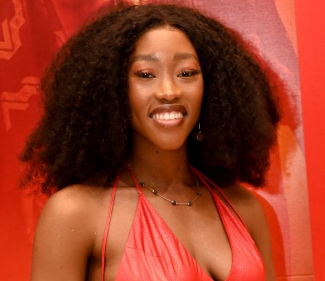 One Piece Star Chioma Umeala Shares Swimsuit Photo of "Spa Date"