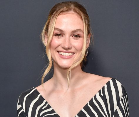 Bosch Star Madison Lintz Shares Swimsuit Photo From Spain