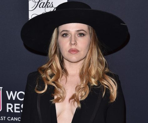 The Office Star Majandra Delfino Shares Swimsuit Photo of "Beaches of Eastwick"