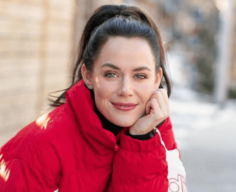 Olympic Ice Skater Tessa Virtue Shares Swimsuit Photo That "Hits Different"