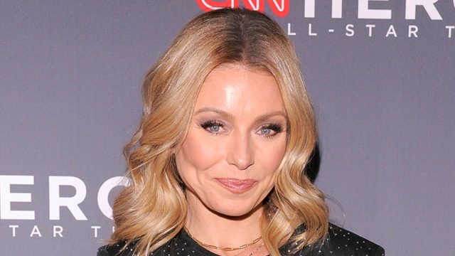 New,York,,Ny, ,December,09:,Kelly,Ripa,Attends,The