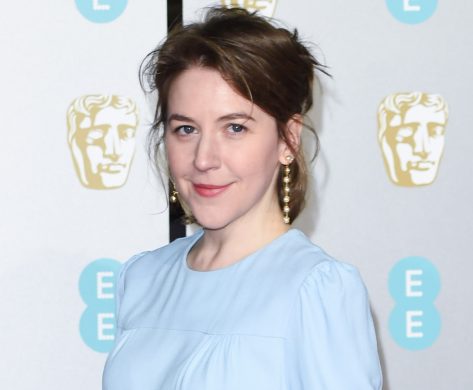 Game of Thrones Star Gemma Whelan Shares Swimsuit Photo "Seaside"