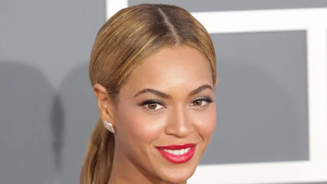 Los,Angeles, ,Feb,10:,Beyonce,Arrives,To,The,Grammy