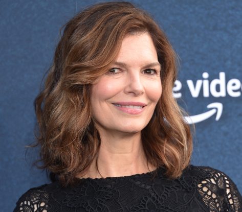 Criminal Minds Star Jeanne Tripplehorn Shares Swimsuit Photo of "Summer"