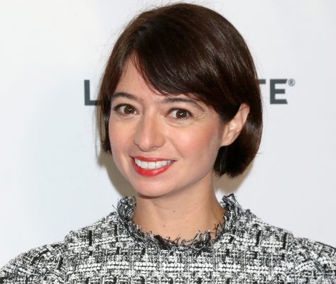 Big Bang Theory Star Kate Micucci Shares Swimsuit Photo Looking "Gorgeous"