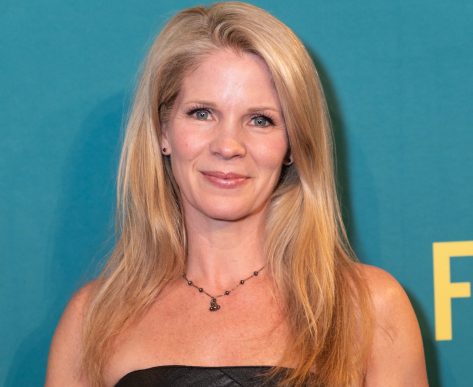 The Gilded Age Star Kelli O'Hara Shares Swimsuit Photo of "Happy Summer"