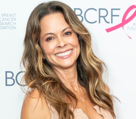 Influencer Brooke Burke Shares Swimsuit Photo of "Winter Vibes"
