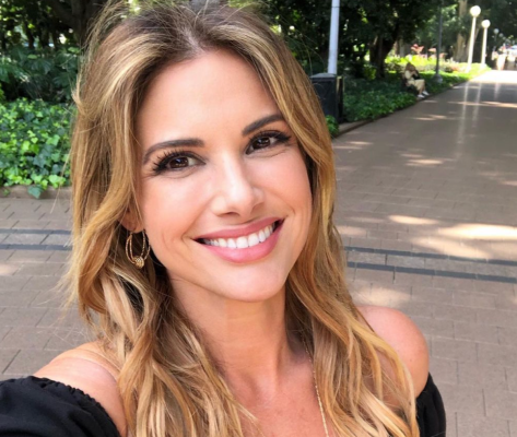 Married At First Sight Stunner Alessandra Rampolla Shares Swimsuit Photo as an "Island Girl"