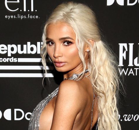 Pia Mia Shares Swimsuit Photo Getting "Vitamin Sea"