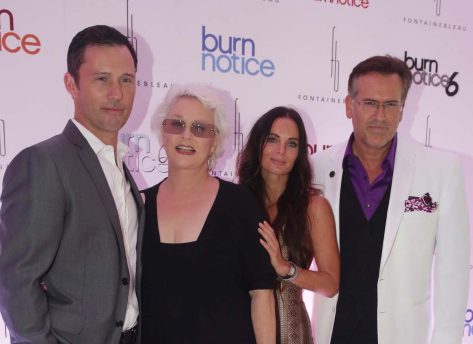 11 Amazing Bodies of Burn Notice Stars