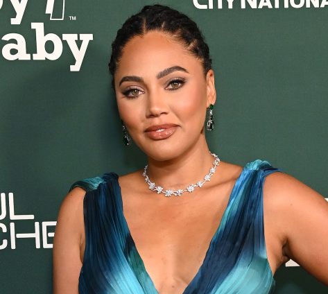 Ayesha Curry, Stephen Curry's Wife, Shares Swimsuit Photo From Jamaica