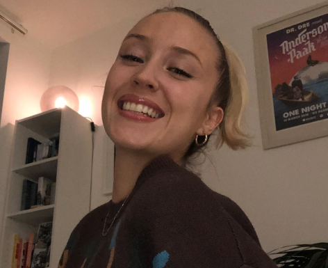 Skins Star Lily Loveless Shares Swimsuit Photo of "Peace"